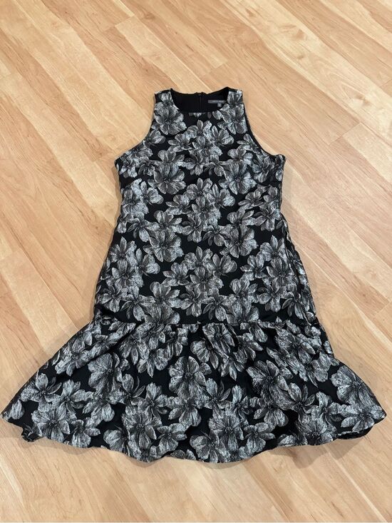 julia jordan Dresses & Skirts - Black Silver Floral Jacquard Midi Sleeveless Formal Peplum Dress Size 12
